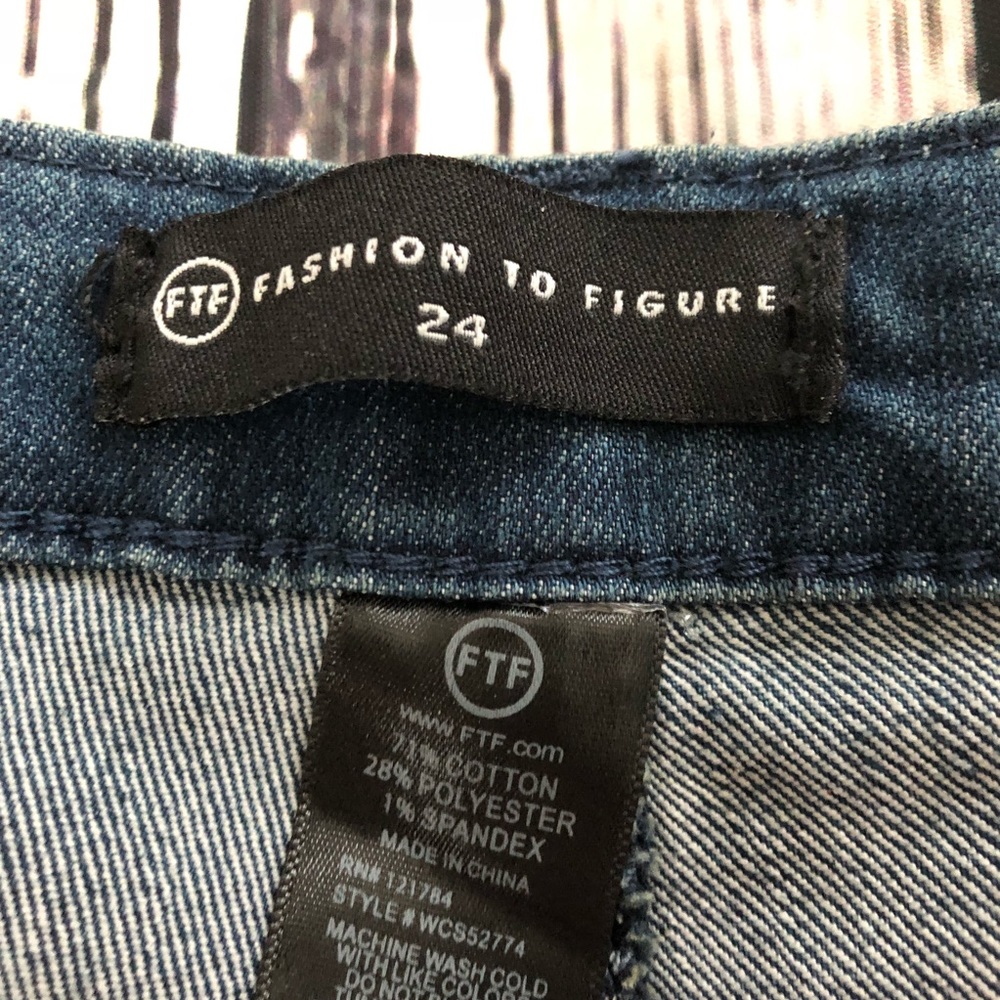 NWT! FTF Asher patchwork distressed jeans size 24 - Picture 7 of 8